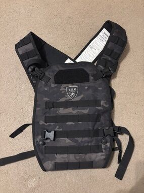 T.B.G. Kids carrier  - Black Camo